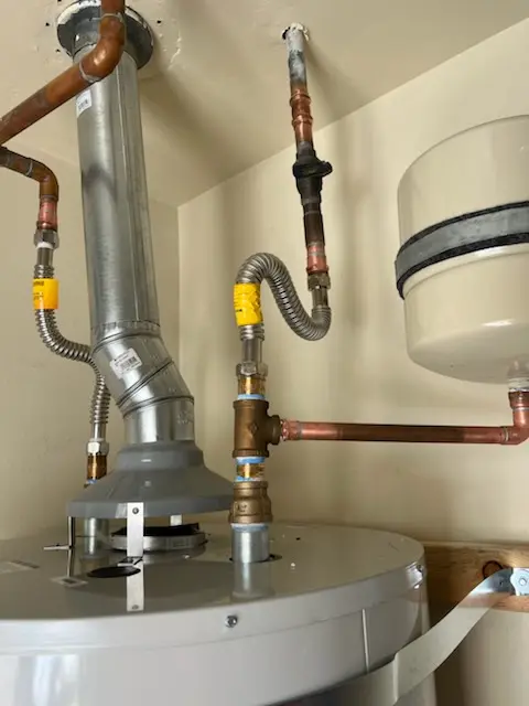 Water heater installation and plumbing repair in Nashville